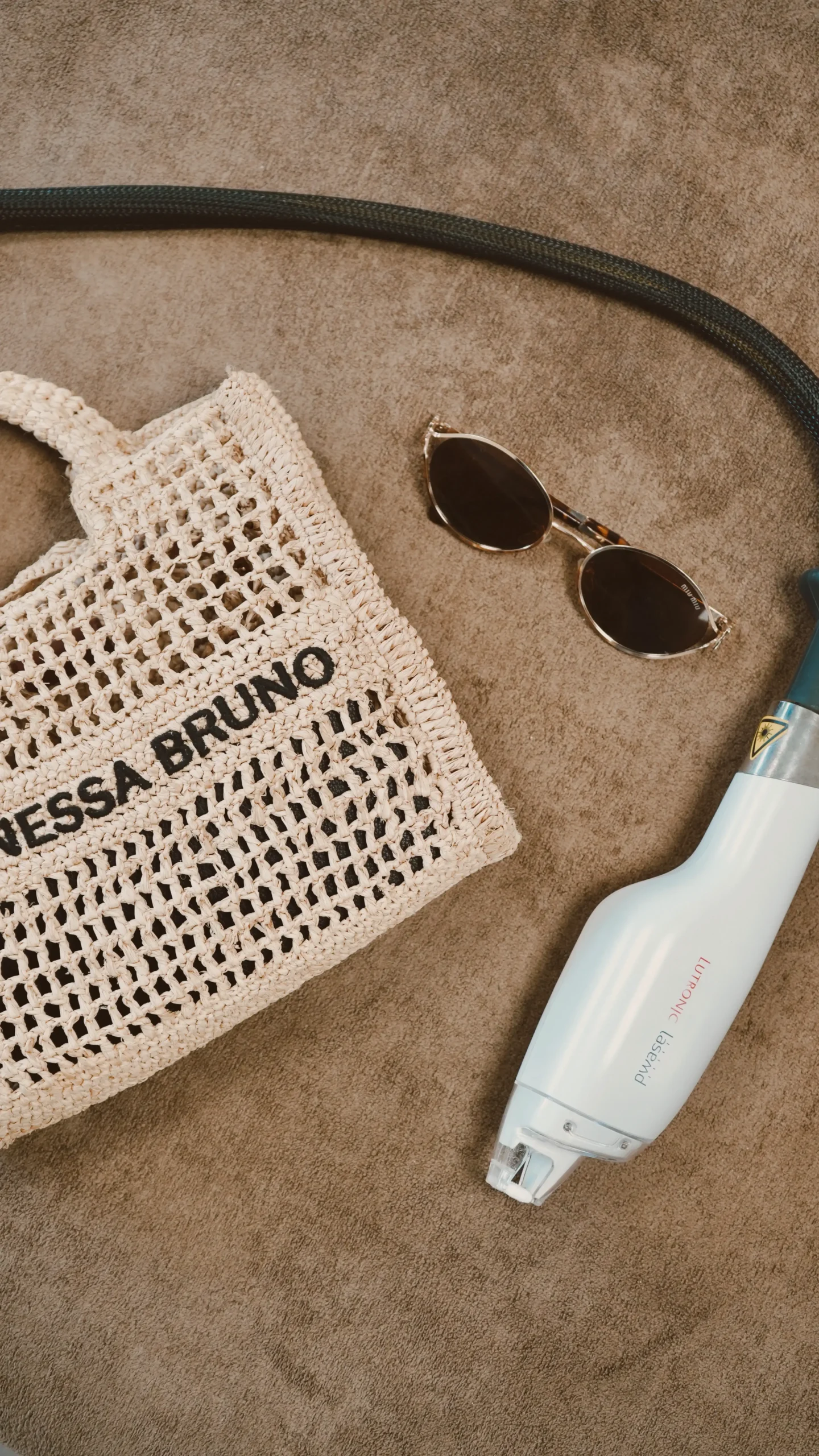 Athena Laser epilation laser et accessoires de bronzages