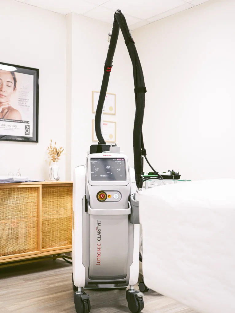 Athena Laser équipement